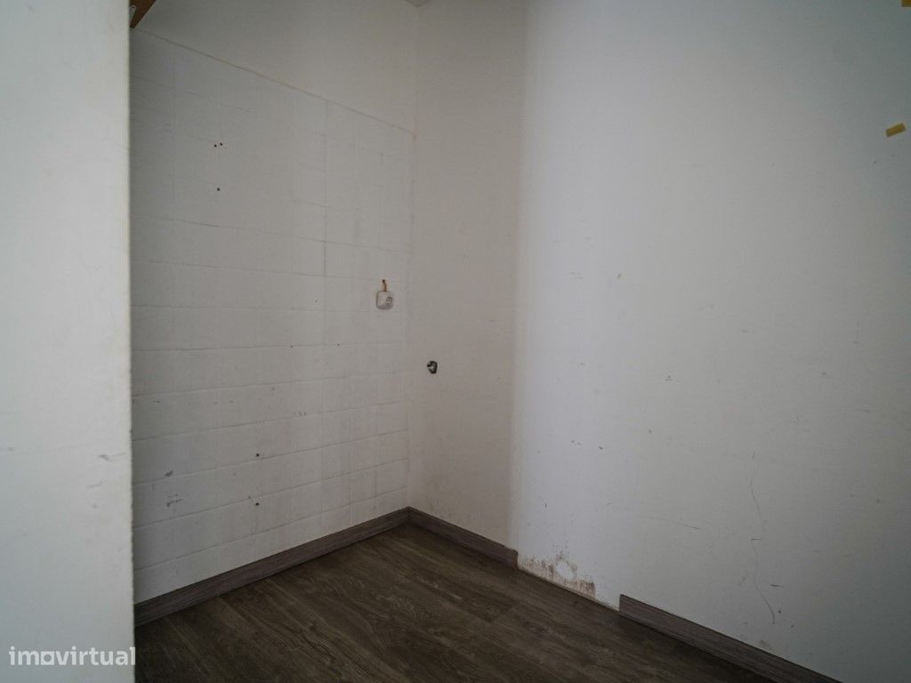 Loja com 54 m² no Centro Histórico da Nazaré - Para Comércio ou Hab...