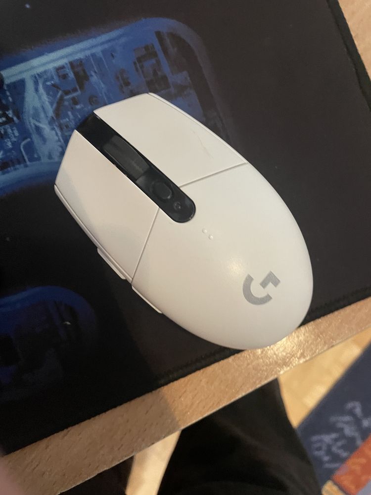 Продам мишку Logitech g305