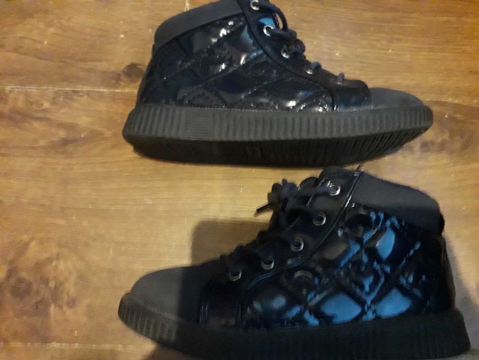 trzewiki pikowane dla dziewczynki