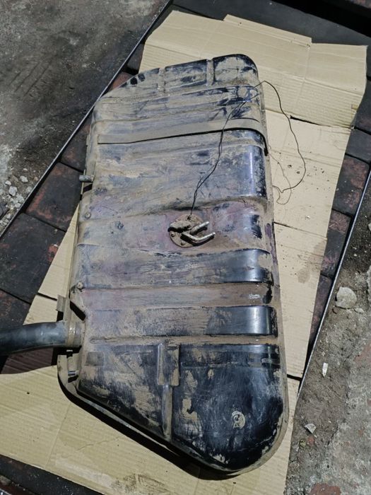 Бак топливный  бензобак Ваз 2101,2108