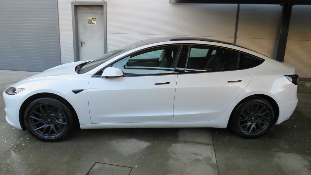 Tesla Model 3 2024 – Standard Range RWD – 24600 km – Nacional