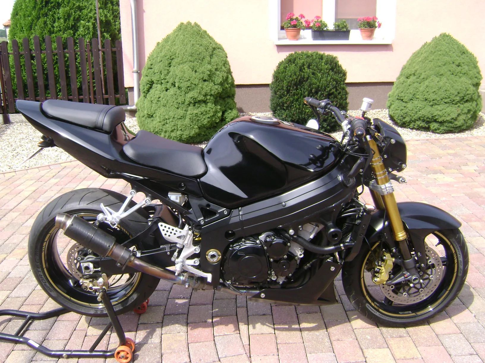 Suzuki GSX 1000 Sprzedam Suzuki GSX R 1000 , 750, 600, Custom