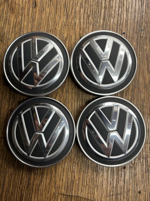 Продам колпачки на диски оригинал