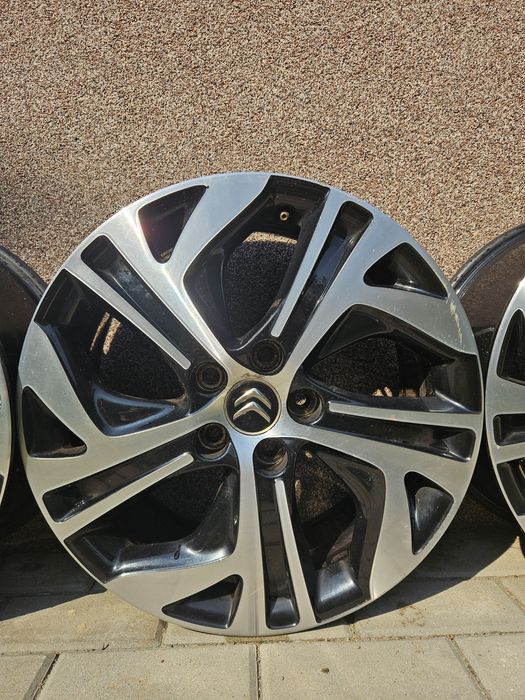 Alufelgi Citroen Renault Peugeot 17 " cali 5x108 ET50 508 C4 C3 308 DS