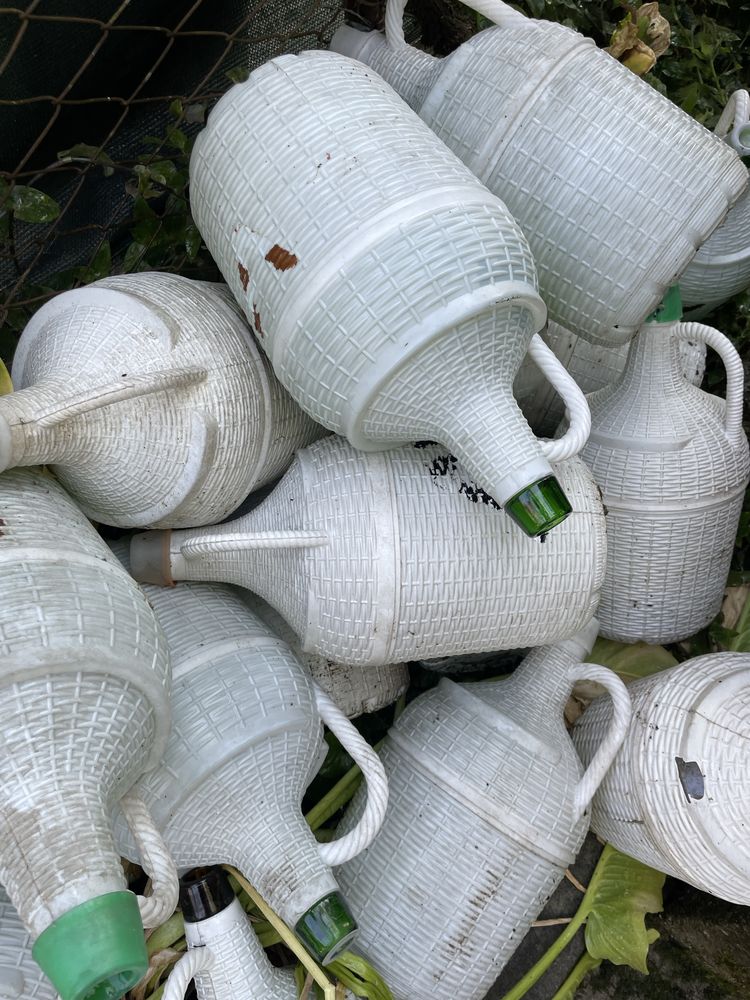 Garrafoes de Vinho