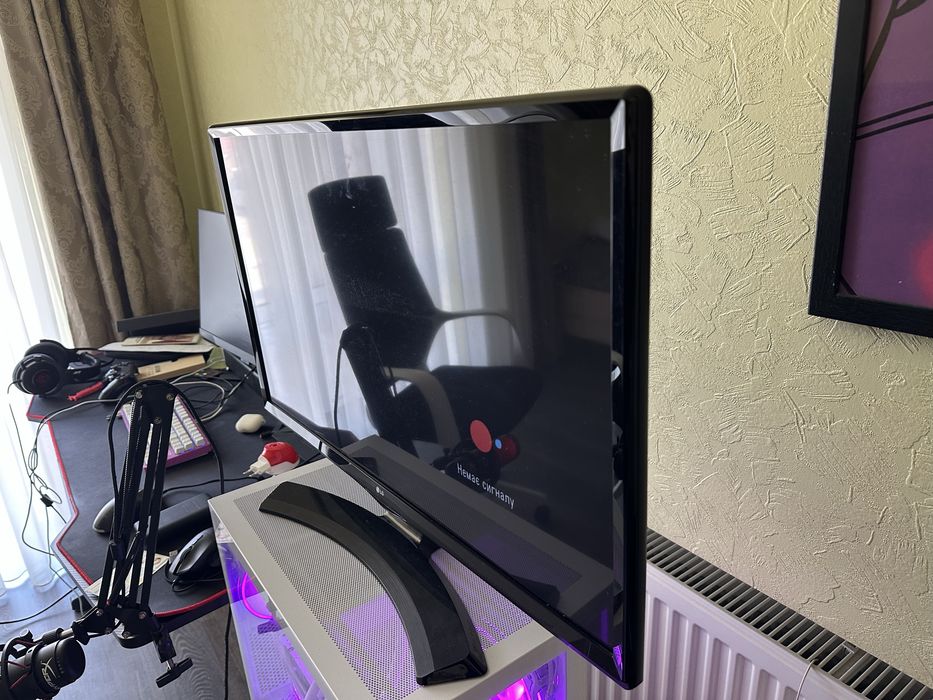 Телевізор LG 28-30inch