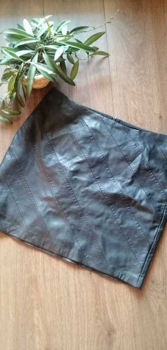 Spódnica mini ekoskóra plus size 42 Stradivarius