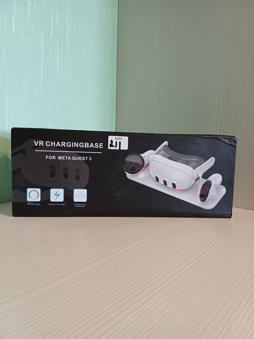 Зарядна док-станція для Meta Quest 3