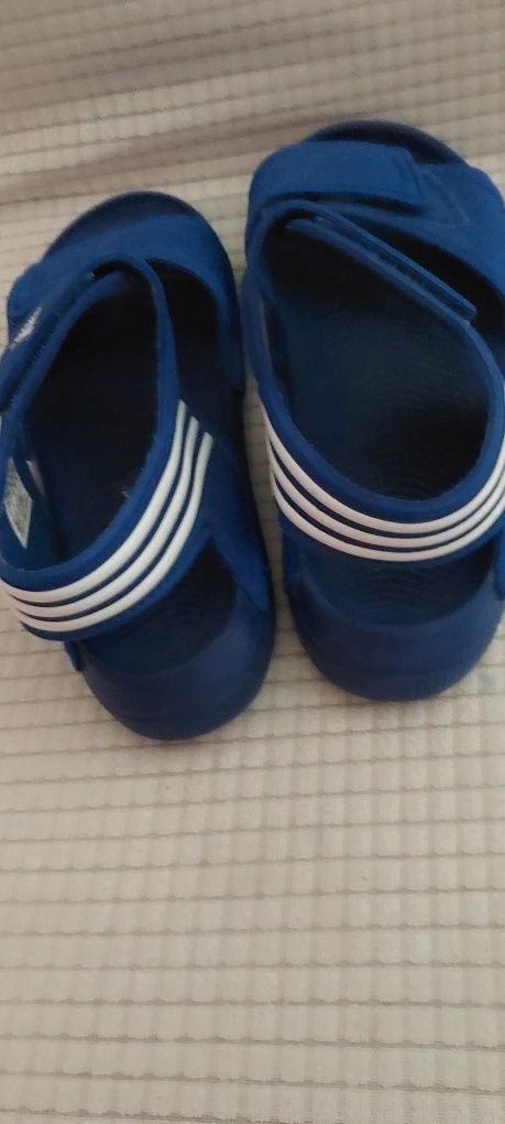 Sandałki Adidas r.33