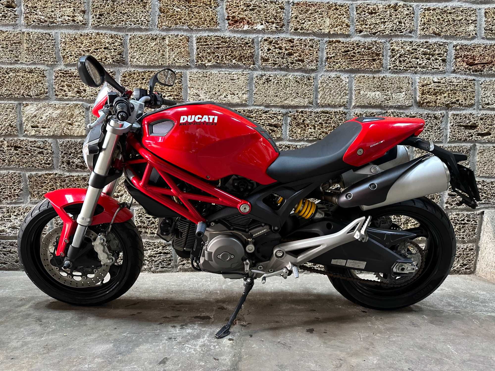 Ducati Monster 696 Из Японии Без пробега по Украине