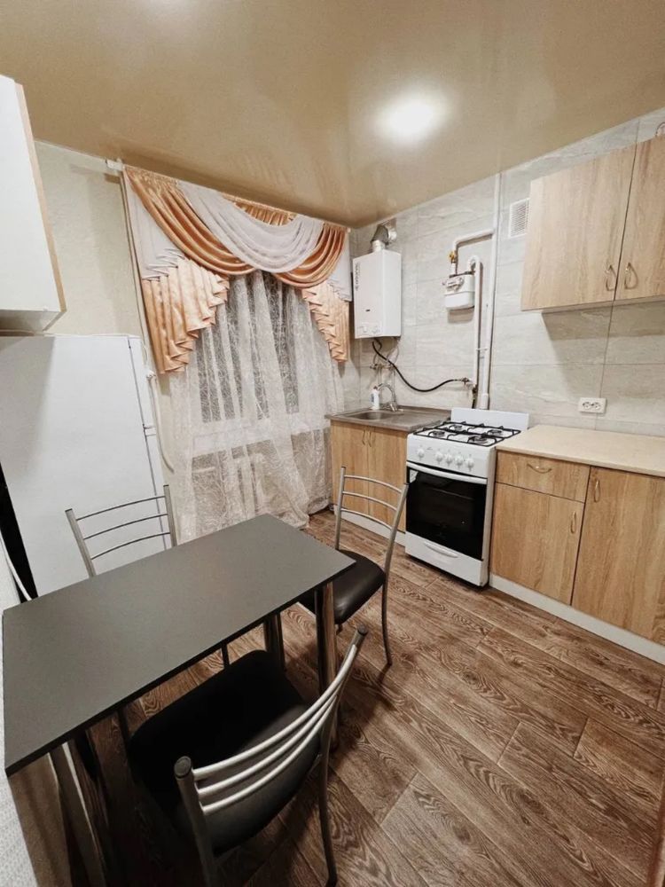 Реальная!! Продам 2к квартиру с Ремонтом Проспект Мазепы, Петровского