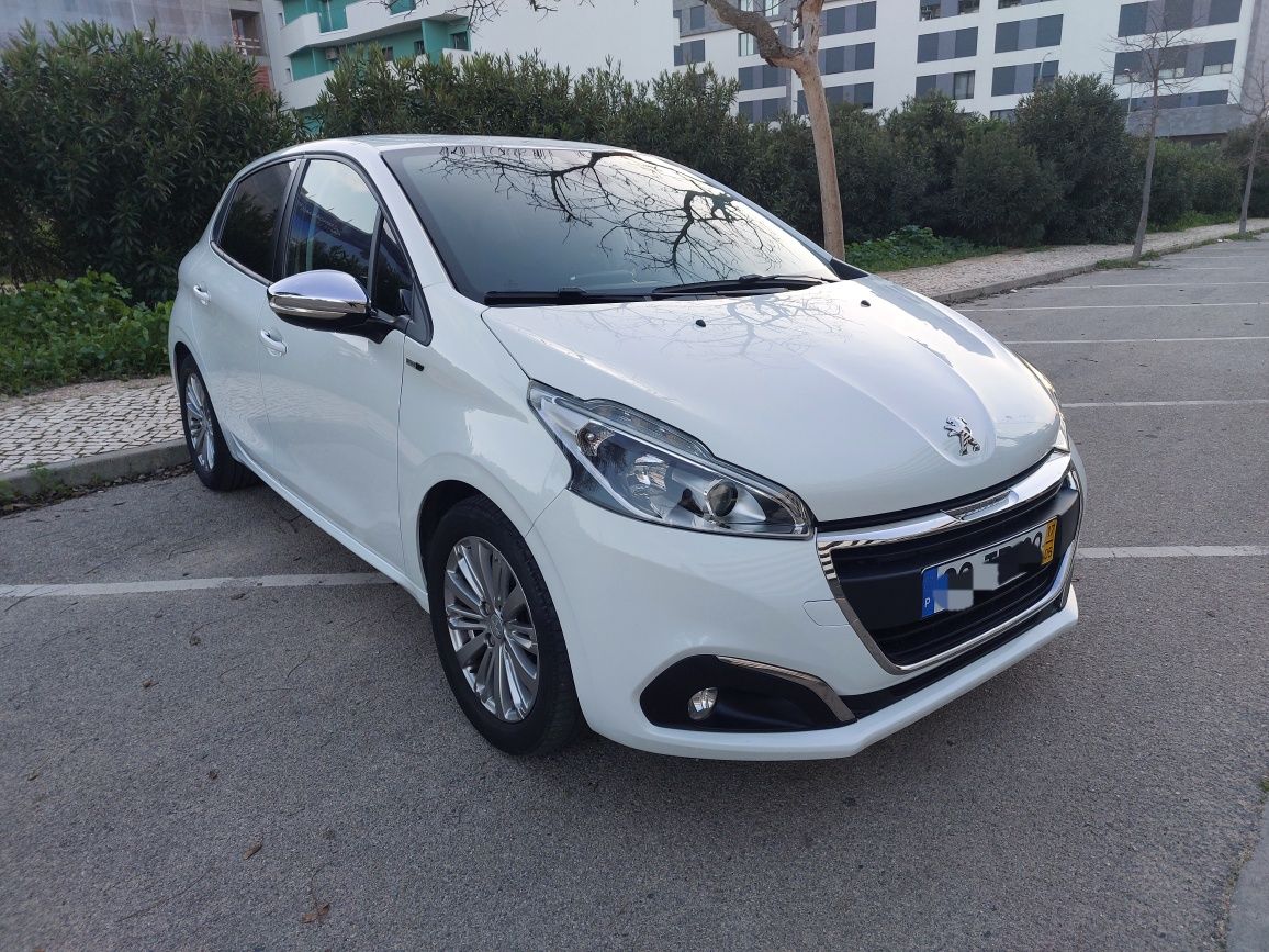 Peugeot 208 1.2 PureTech Style Facelift 2017