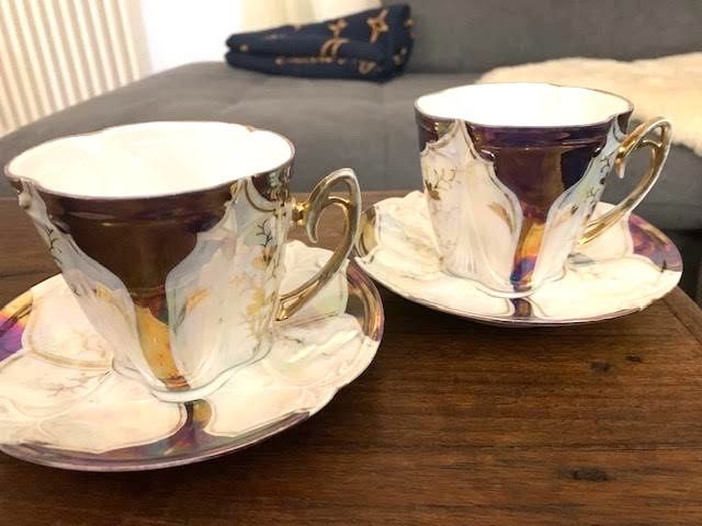 Неймовірно красива порцелянова чайна пара .италия