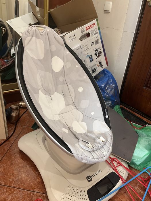 Крісло-гойдалка, яйце, дитяче