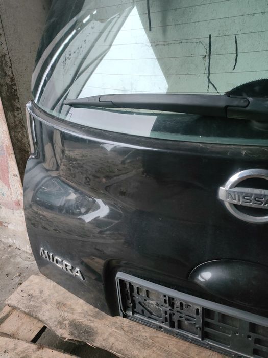 Nissan Micra K12 klapa tylna czarna Z11G