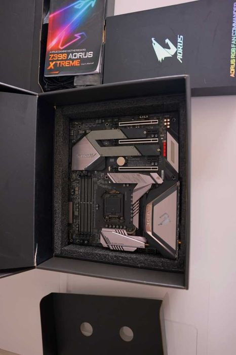 TOP! Aorus XTREME Z390 LGA1151