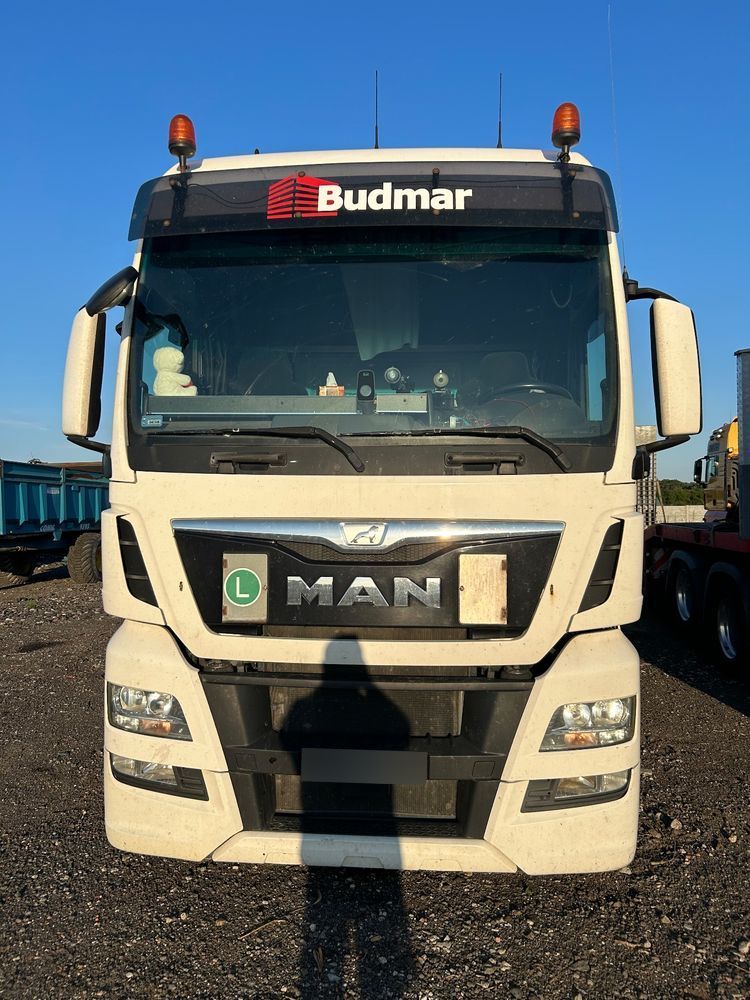 MAN TGX  Man TGX low deck   naczepa tele mega