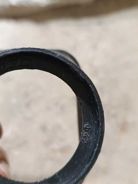 Бленди на об'єктив діаметр 42мм та 55мм. Ціна за дві.