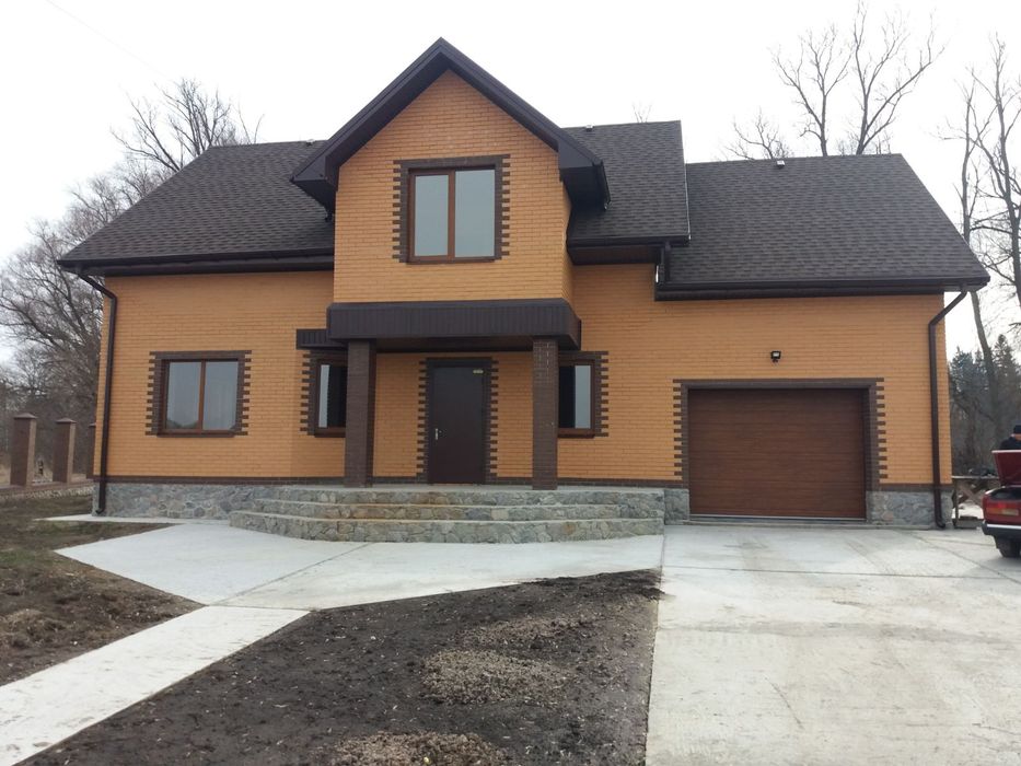 Кладка кирпича,бута,блока