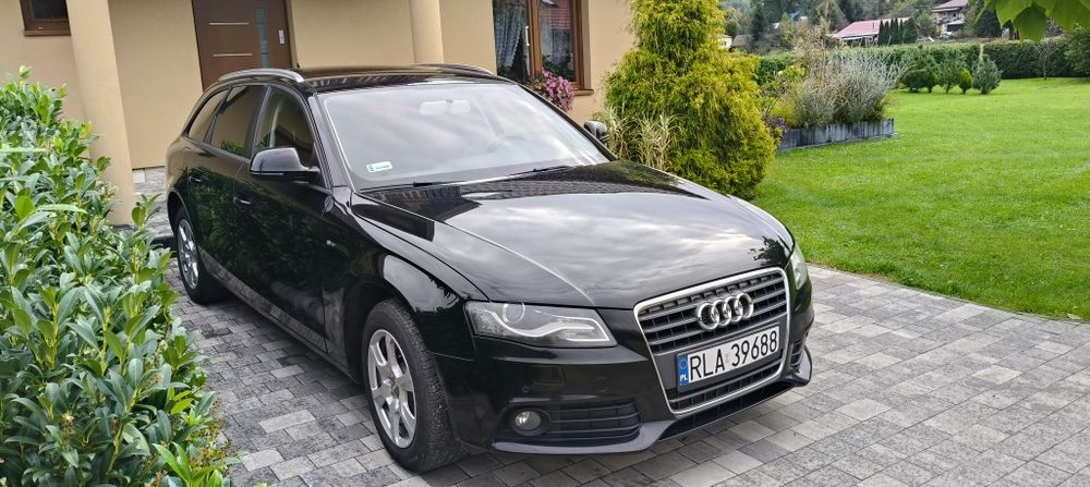 Audi A4 B8 Avant 2.0 TDI 143km Automat