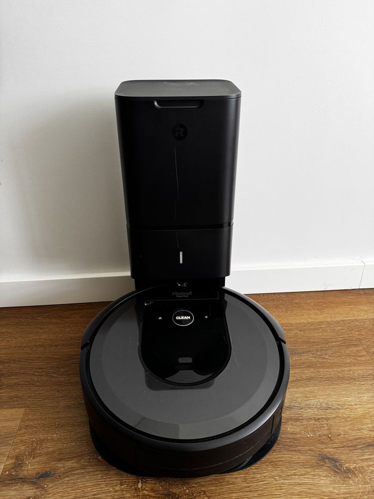 Aspirador Roomba iRobot i7+