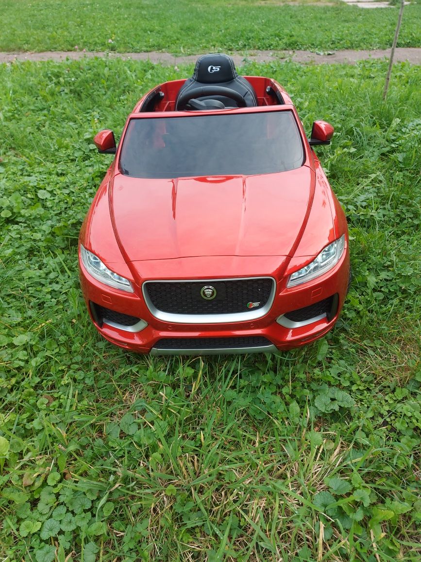 Дитячий електромобіль Jaguar F-Pace