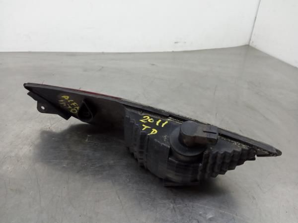 Farolim marcha atrás direito ALFA ROMEO Mito (955_)