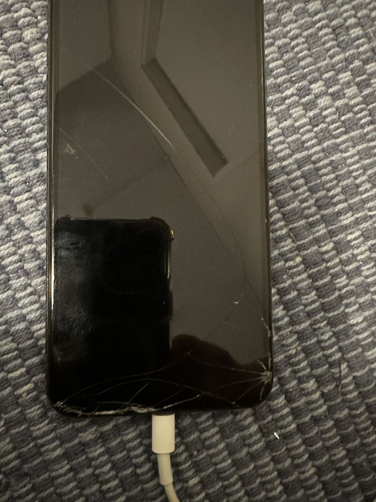 Iphone xs max батарея 94 відсотка