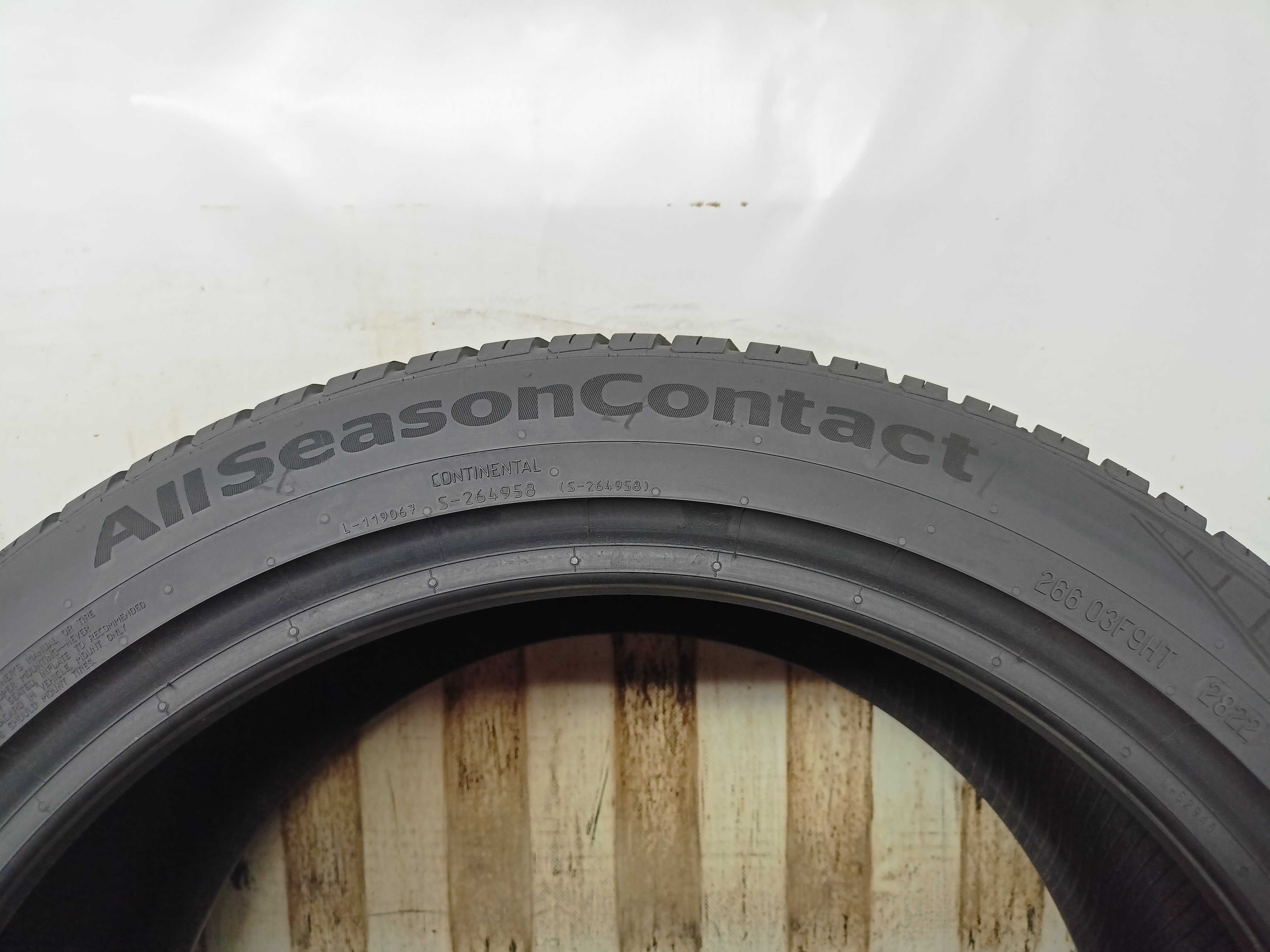 Continental AllSeasonContact 235/45/18 22r. 98Y 2x7,1mm 2x5,4mm (5037)