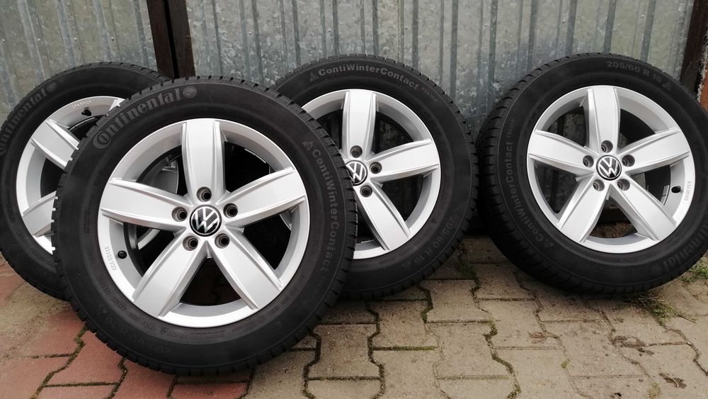 Alufelgi 16" VW Touran Golf Bora Jetta opony zimowe 205/60/16 2021r