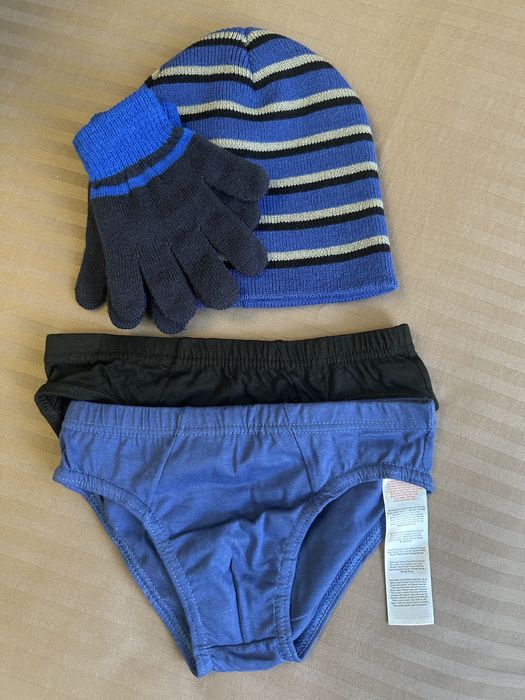 Шапка перчатки трусы размер 110/116