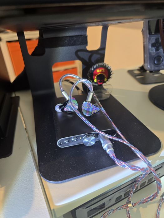 Przenośny zestaw HiFi – iFi Hip-DAC 3 + IEM Juzear Defiant