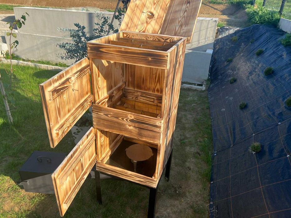 drewniana wędzarnia ogrodowa, piec wędzarniczy, wędzarnia