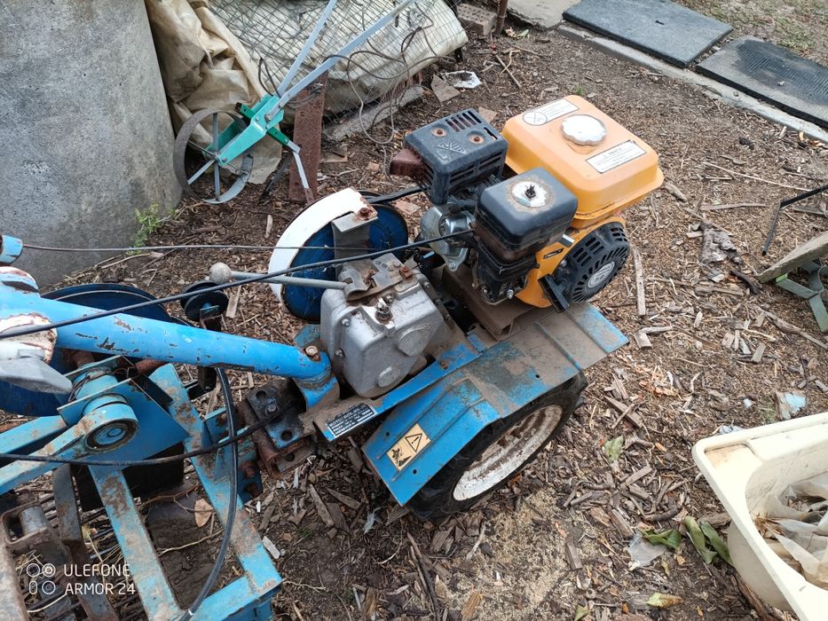 Продам мотоблок ,,Нева,, с мотором  Forte.