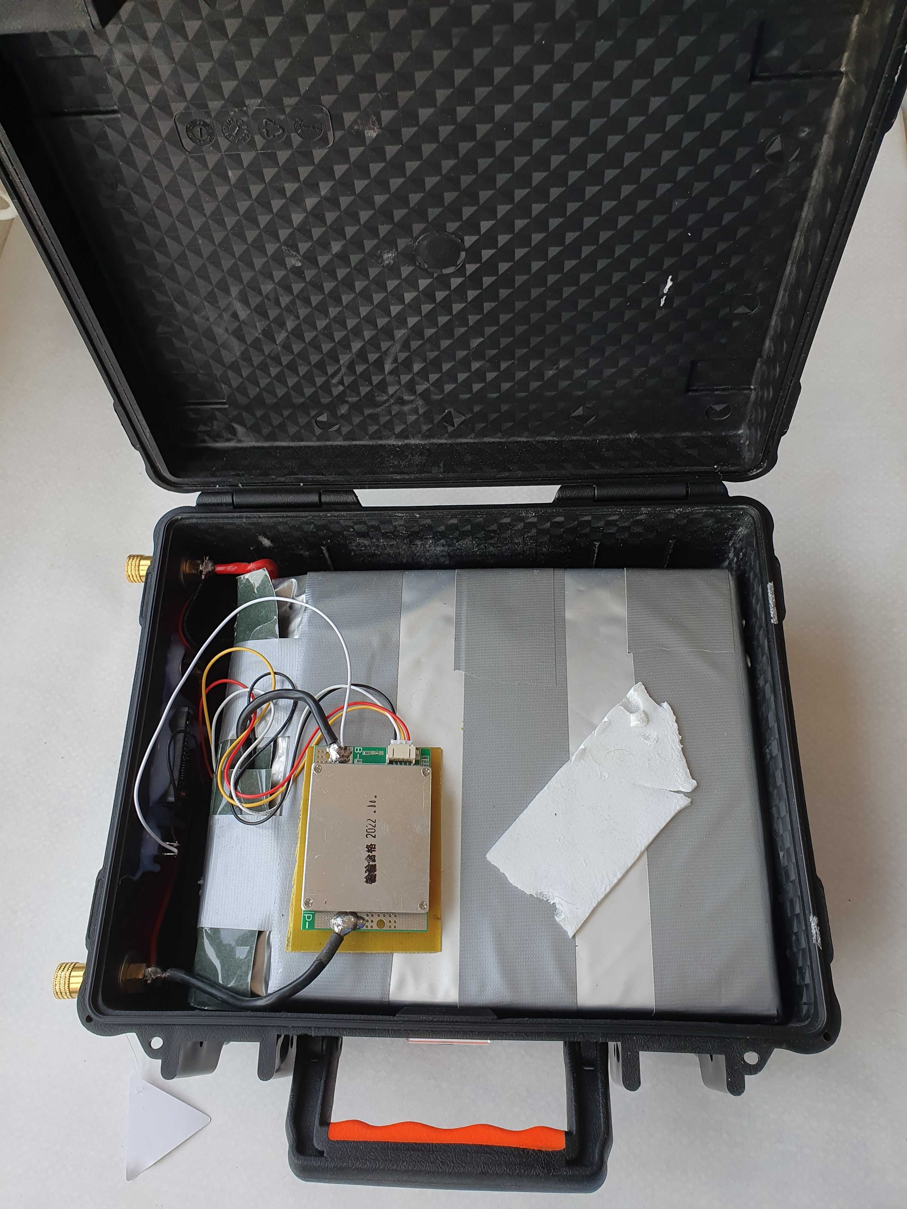 Li-Ion батарея 12V 150Ah В виде чемодана с подарочным рюкзаком
