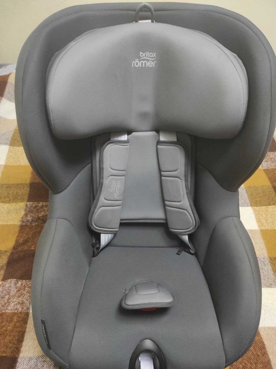 Вживане автокрісло Britax Romer TRIFIX2 i-SIZE