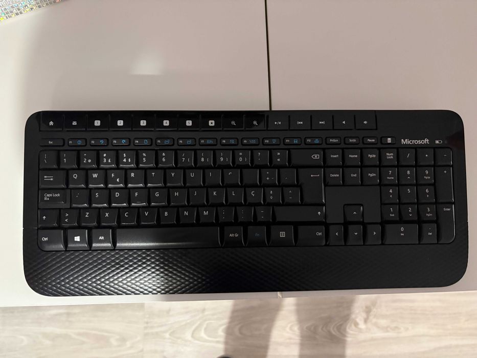 Teclado + Rato Microsoft sem fios