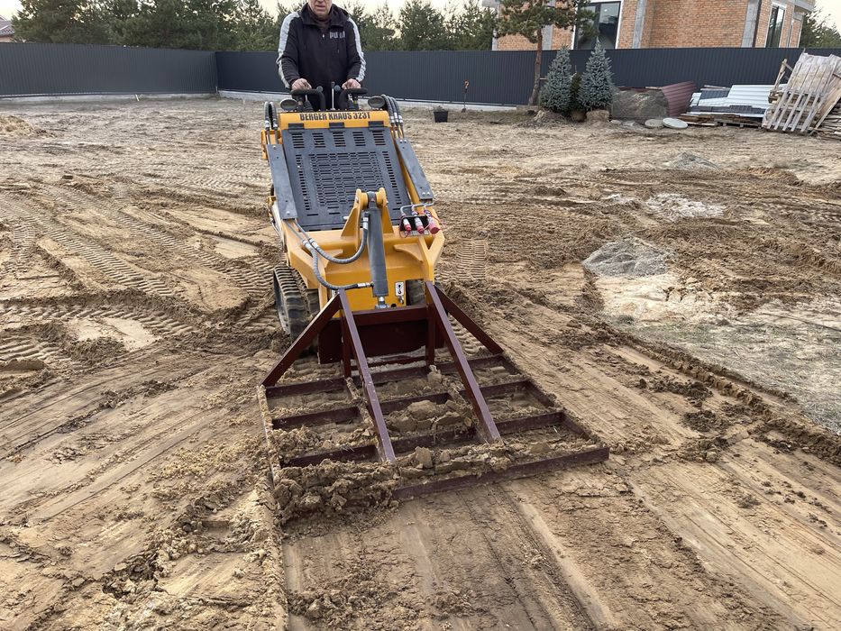 Оренда міні навантажувача та траншеє копача