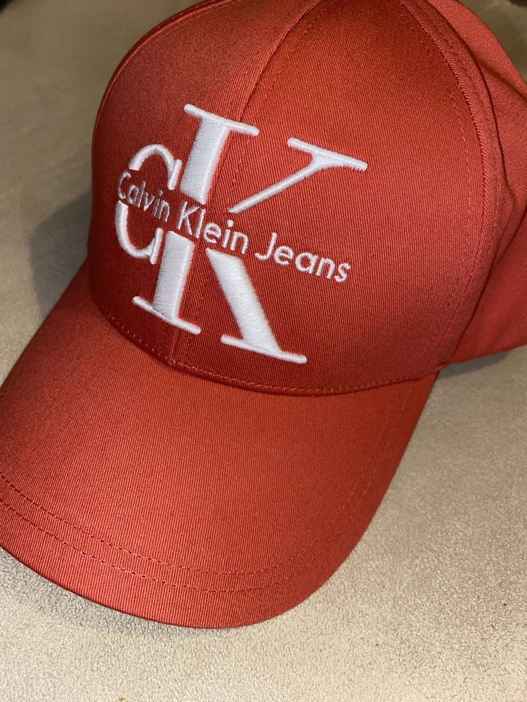 Nowa czapka Calvin Klein