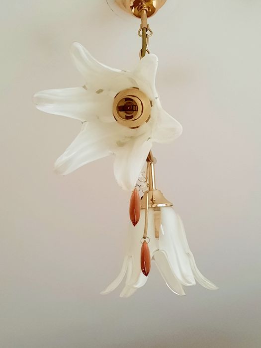 Люстра у відмінному стані.