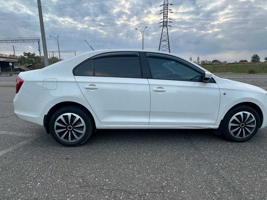 Skoda Rapid 2013 TSI