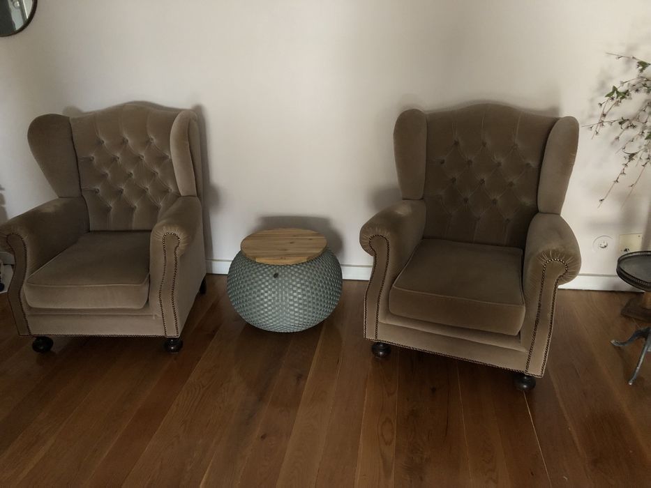 Cadeiroes como novos