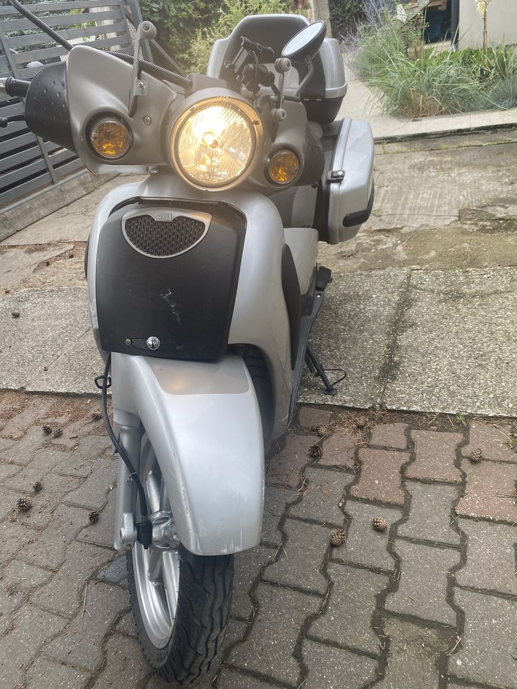 Aprilla Scarabeo 125 rok 2003 do odświerzenia