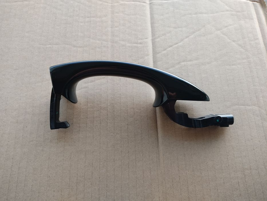 Ручка KESSY права з безключовим доступом Volkswagen, Skoda 5G0837206Q