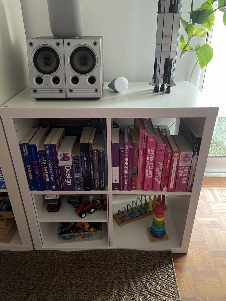 3 estantes Kallax brancas IKEA