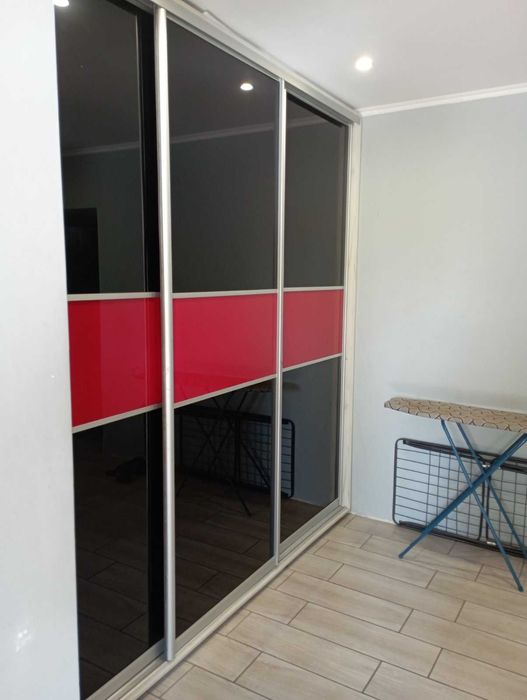 Продам дом с ремонтом в Яворницком (Илларионово). Зайти и жить