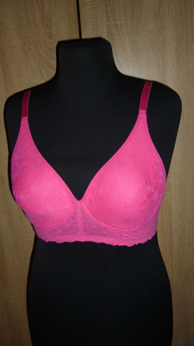 Triumph- biustonosz 85 B