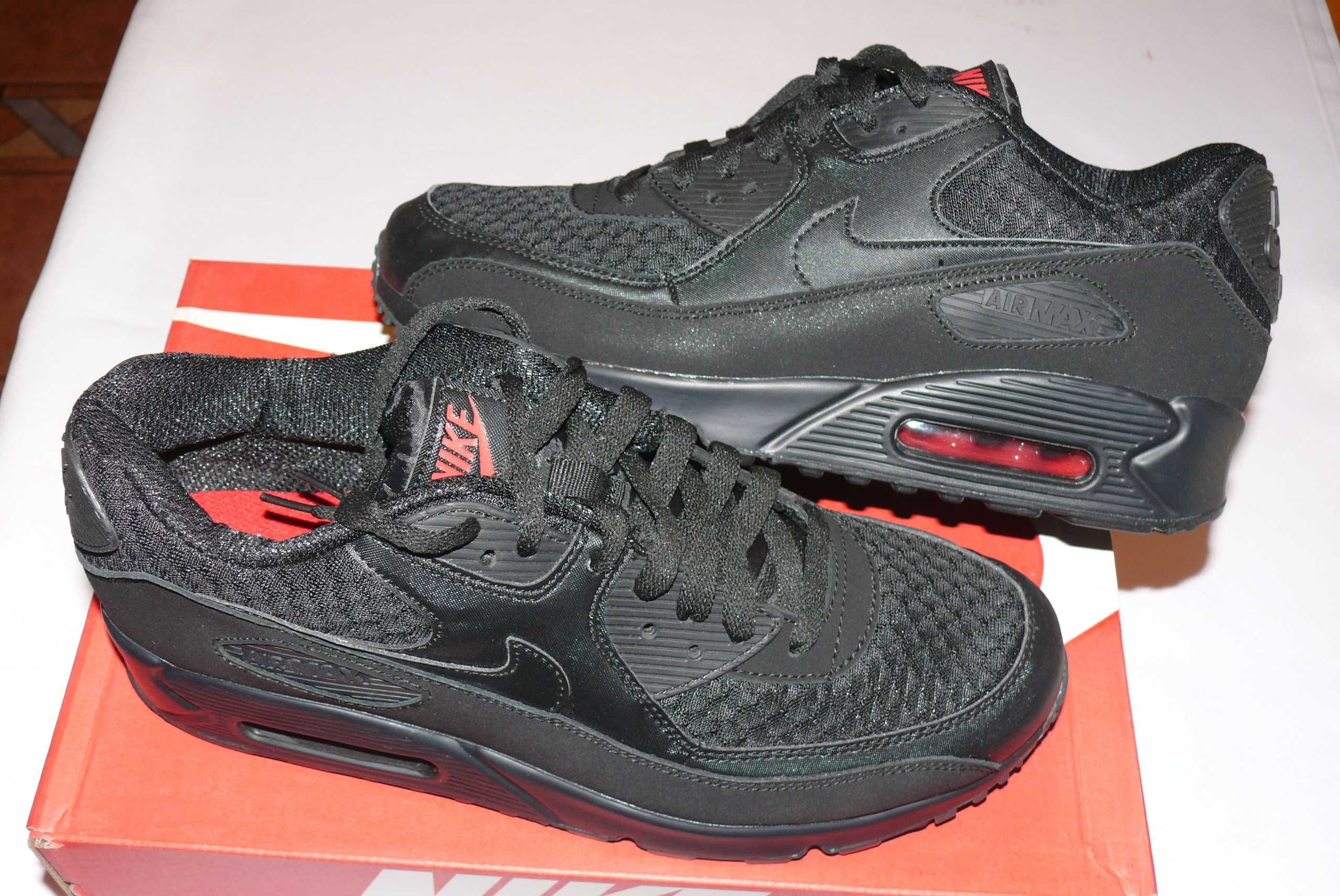 Buty Nike Air Max 90 Essential 537384 rozmiar 44 EU  28 CM