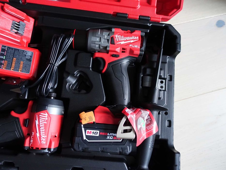 Milwaukee M18™FUEL™ POWERPACK COMBO FPD3 FID3 / 3697-22 (USA) GW.PROD.