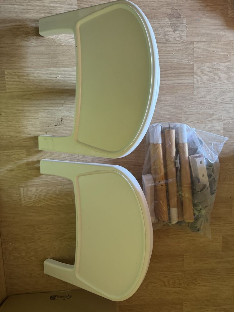 Stoliki , pasy, nożki do krzesełek FINI